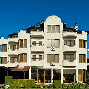 saint-george.sozopol-hotels.com/